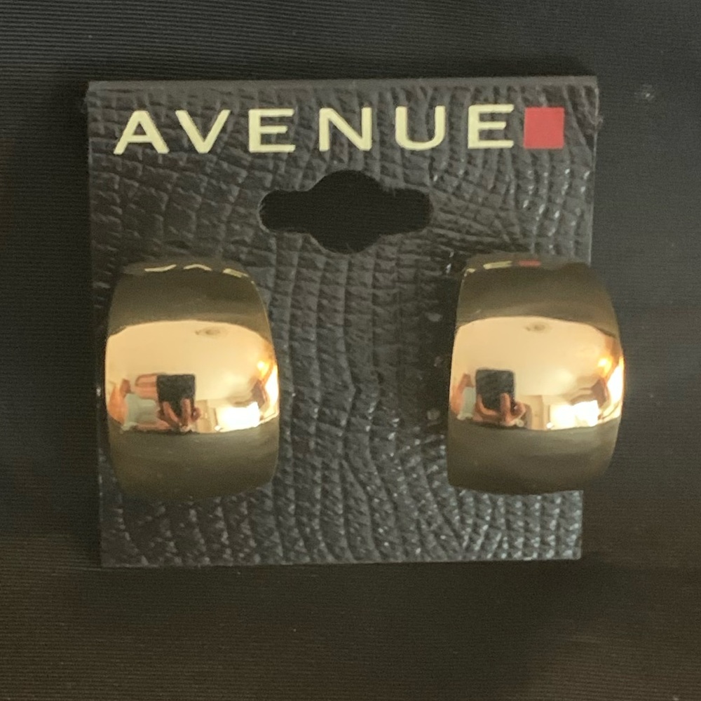NWT, Faux Gold Hoop - COSTUME JEWELRY